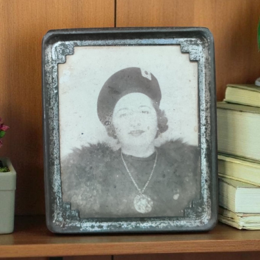 Vintage Art Deco Frame With Photo Of A Woman